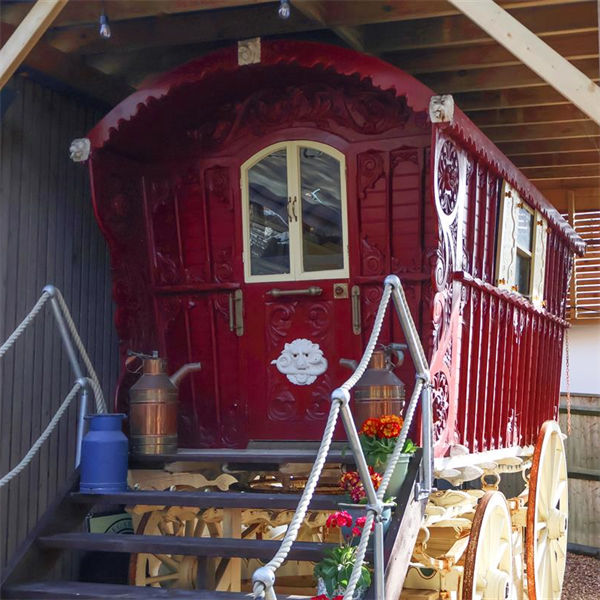 'Queenie' The Gypsy wagon