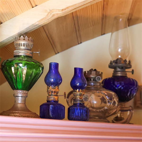 'Queenie' The Gypsy wagon